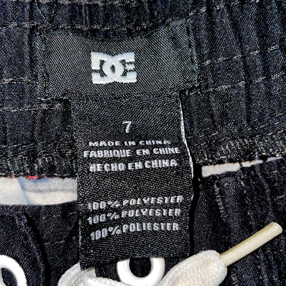 NEVER WORN - DC Boys board shorts Swim Trunks - Picture 3 of 4